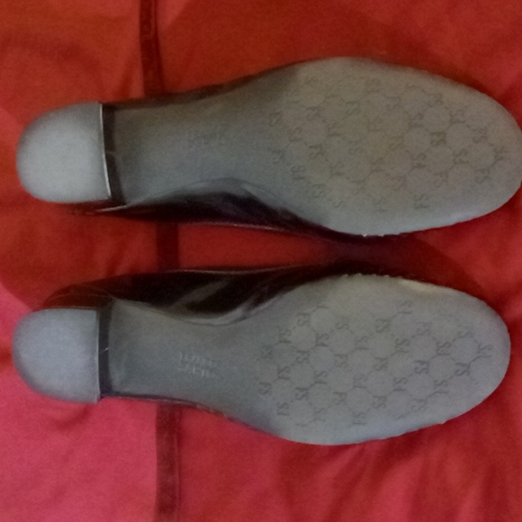 - Black Patent Leather Loafer - Picture 4 of 9